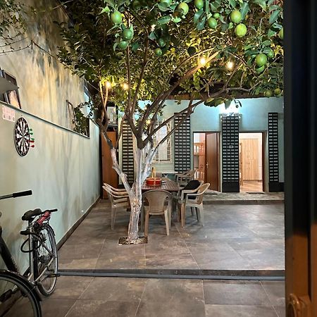 Tirana Lemon Breeze Hostel Buitenkant foto