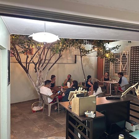Tirana Lemon Breeze Hostel Buitenkant foto