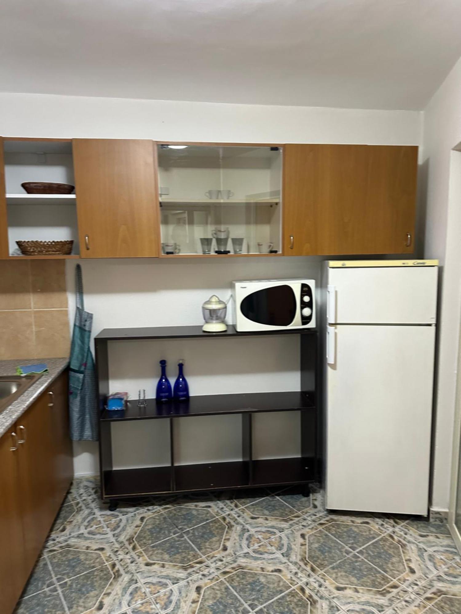 Tirana Lemon Breeze Hostel Buitenkant foto