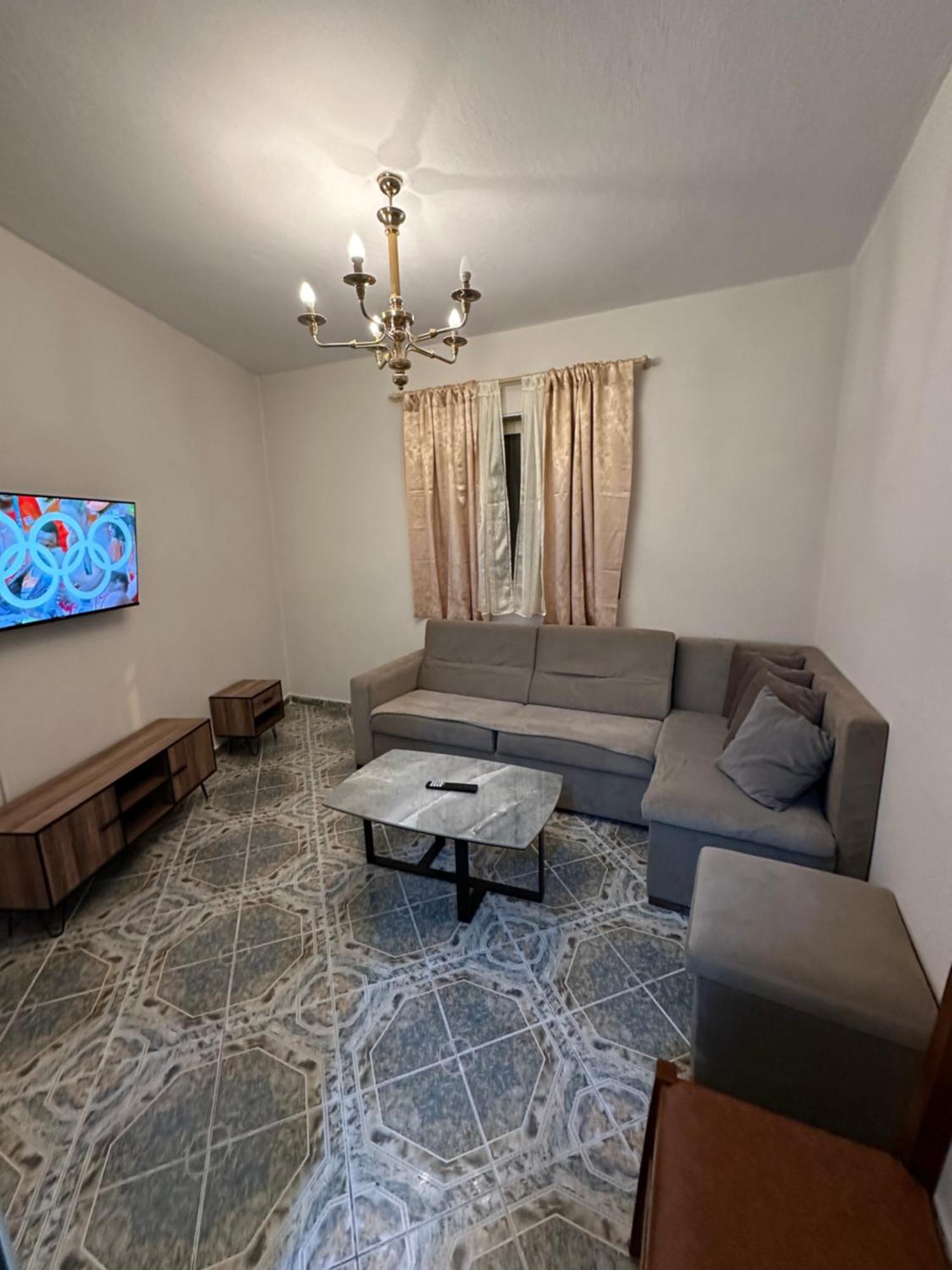 Tirana Lemon Breeze Hostel Buitenkant foto
