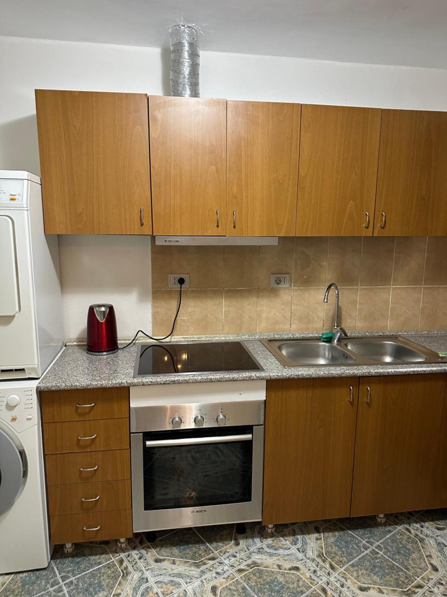 Tirana Lemon Breeze Hostel Buitenkant foto