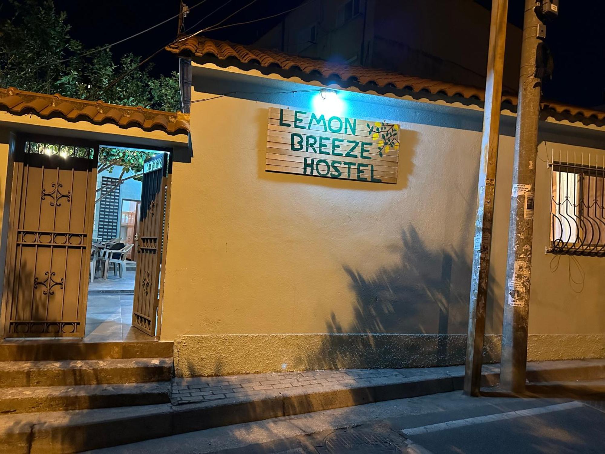 Tirana Lemon Breeze Hostel Buitenkant foto