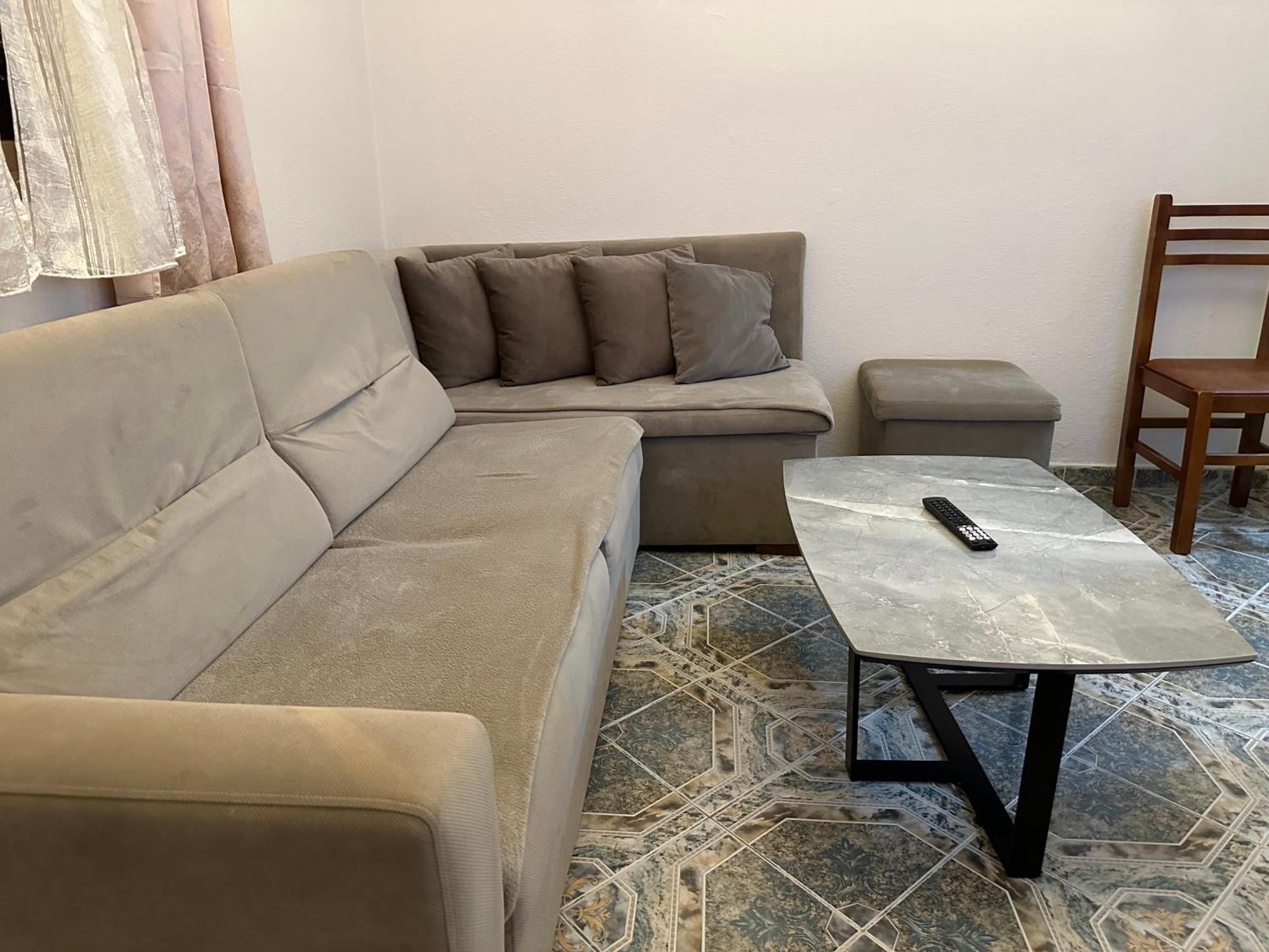 Tirana Lemon Breeze Hostel Buitenkant foto