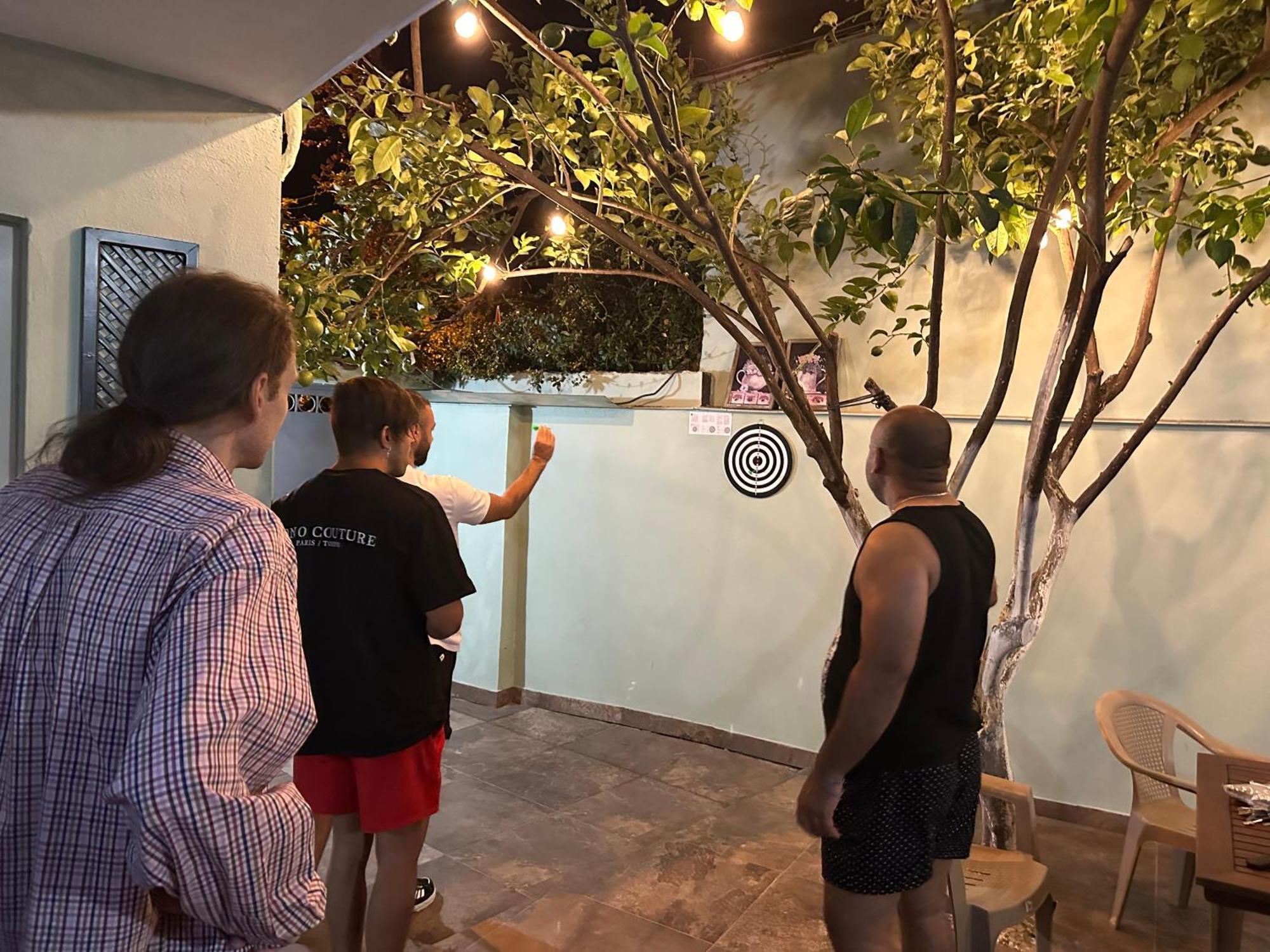 Tirana Lemon Breeze Hostel Buitenkant foto