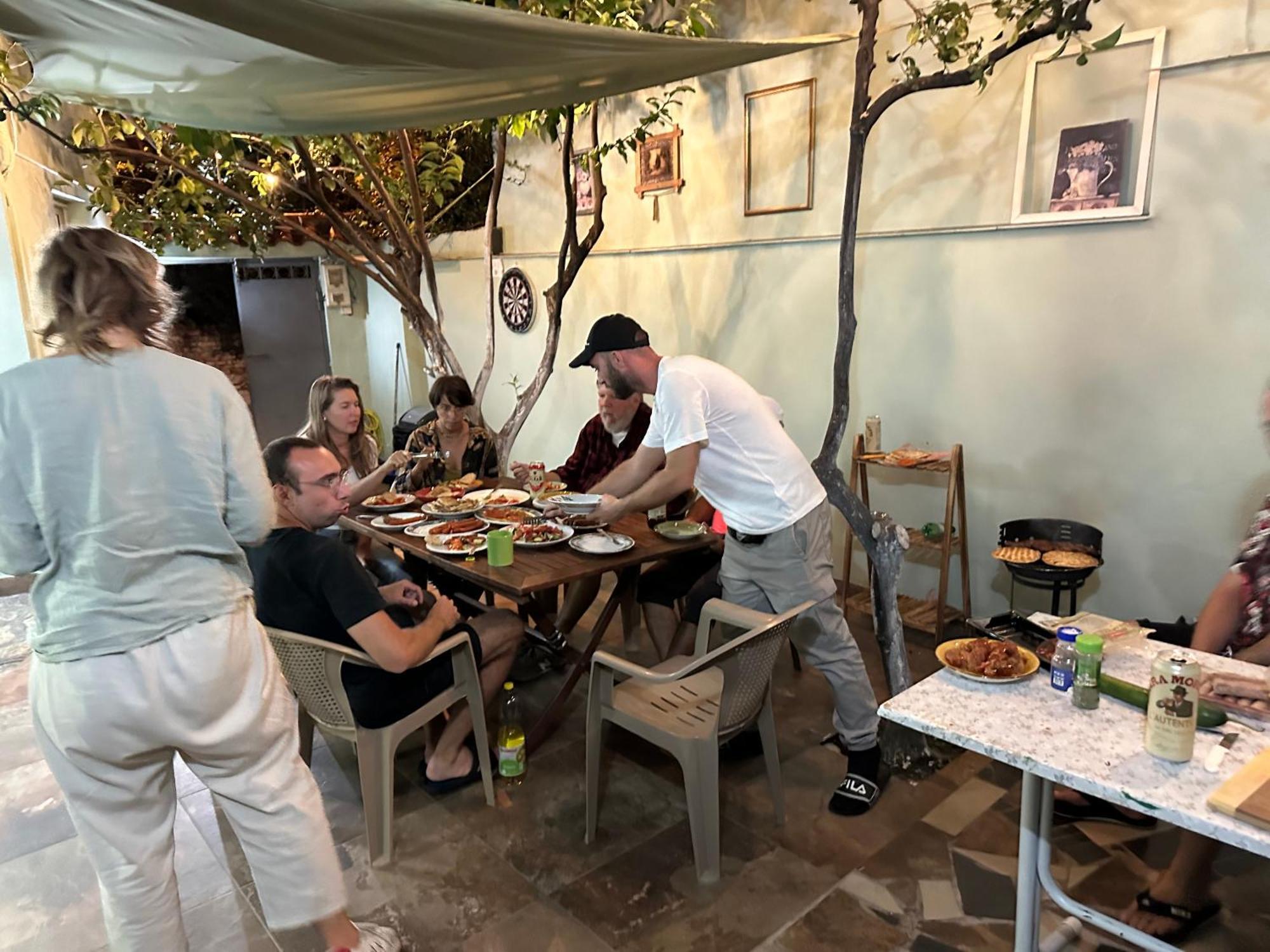 Tirana Lemon Breeze Hostel Buitenkant foto